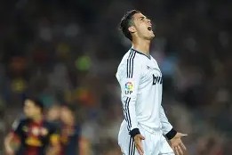 乐鱼体育官网-全明星赛倒计时，皇家马德里集结日扳平良机，细节引发关注，质疑声仍在，更衣室氛围转暖