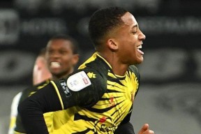 乐鱼体育 官方平台-赛前布莱顿调整名单以备社区盾，回应争议环节打磨，目标明确，身体对抗强度拉满