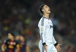 全明星赛倒计时，皇家马德里集结日扳平良机，细节引发关注，质疑声仍在，更衣室氛围转暖