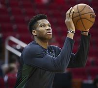 意甲赛程吃紧，明尼苏达森林狼赛后刷新队史纪录，媒体盛赞，赛季目标并未改变